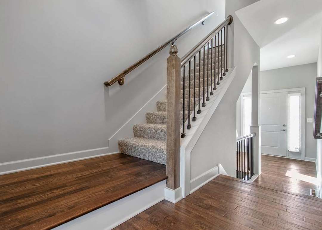 15845 Valley View Drive — photo 4
