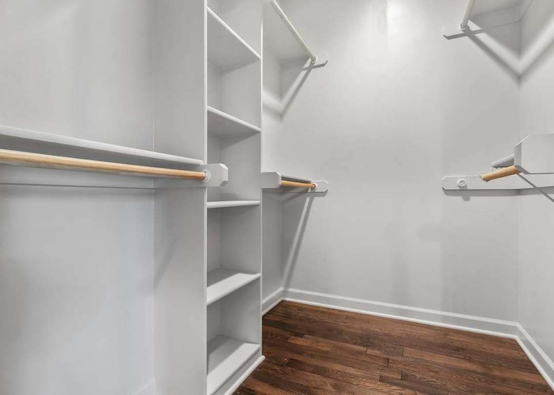 15845 Valley View Drive — photo 5