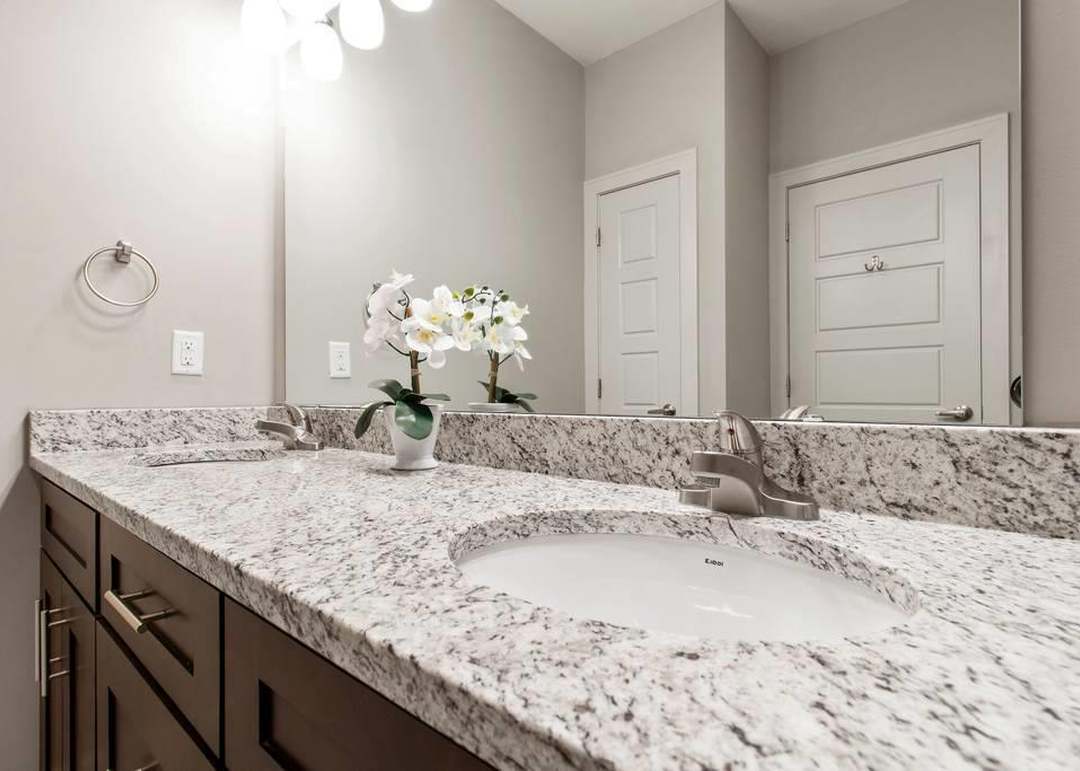 15845 Valley View Drive — photo 7