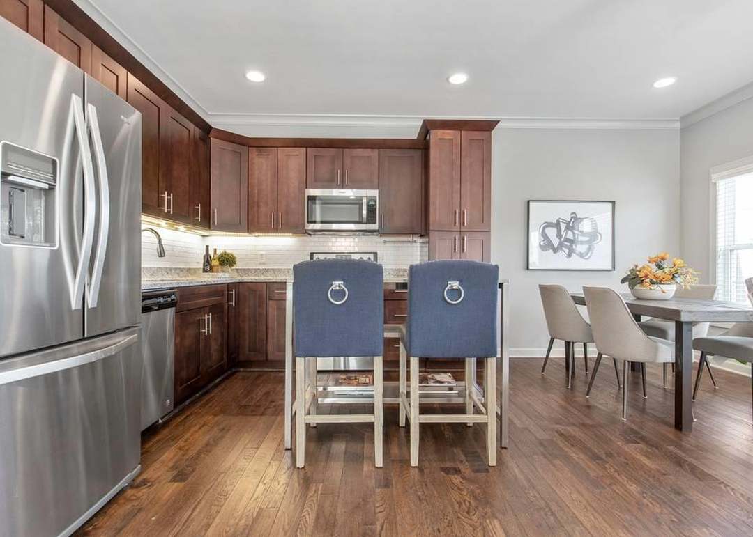 15845 Valley View Drive — photo 11
