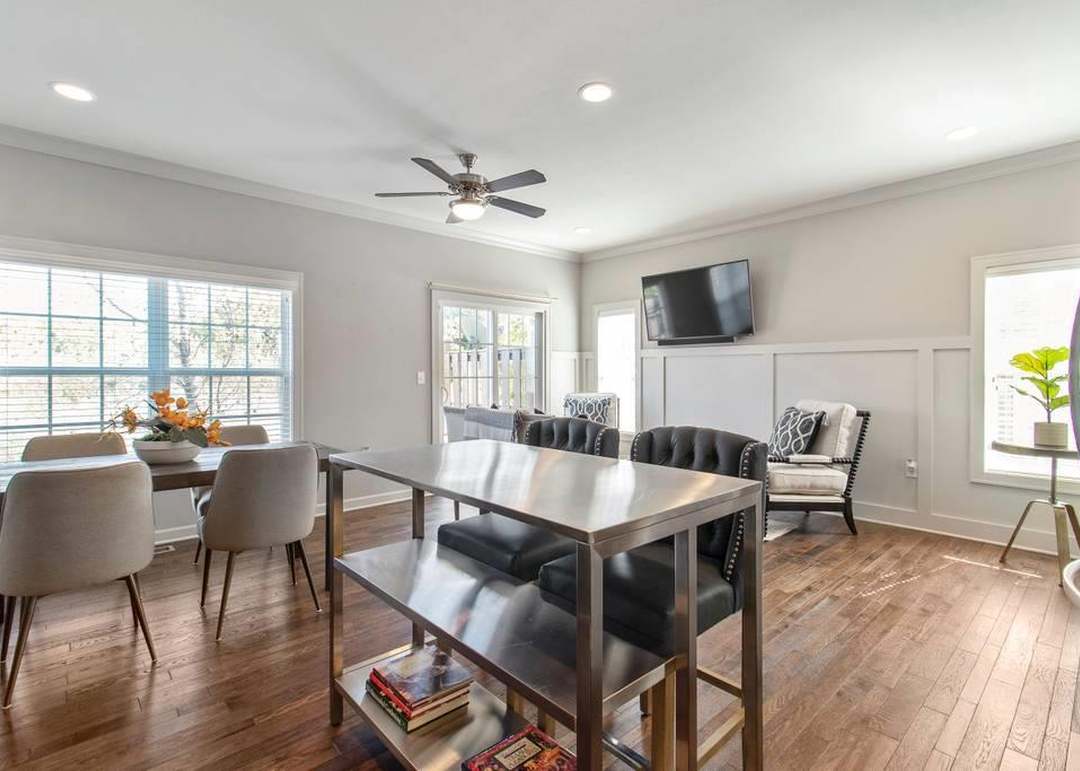 15845 Valley View Drive — photo 12