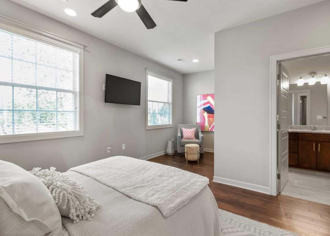 15845 Valley View Drive — photo 17