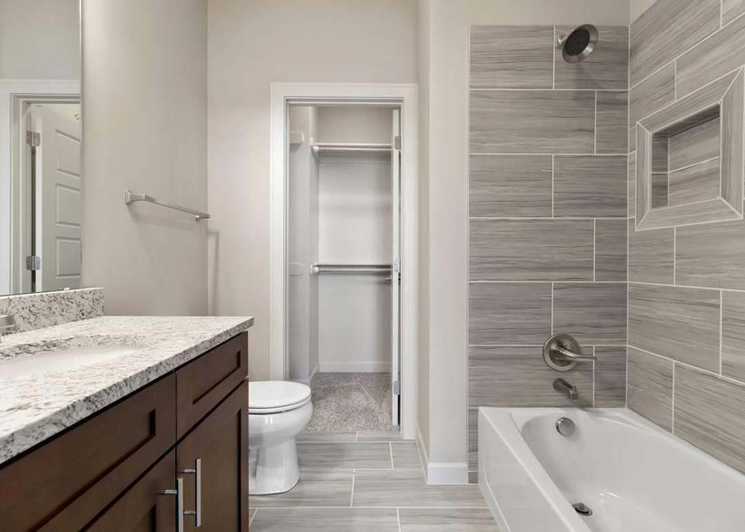 15845 Valley View Drive — photo 23