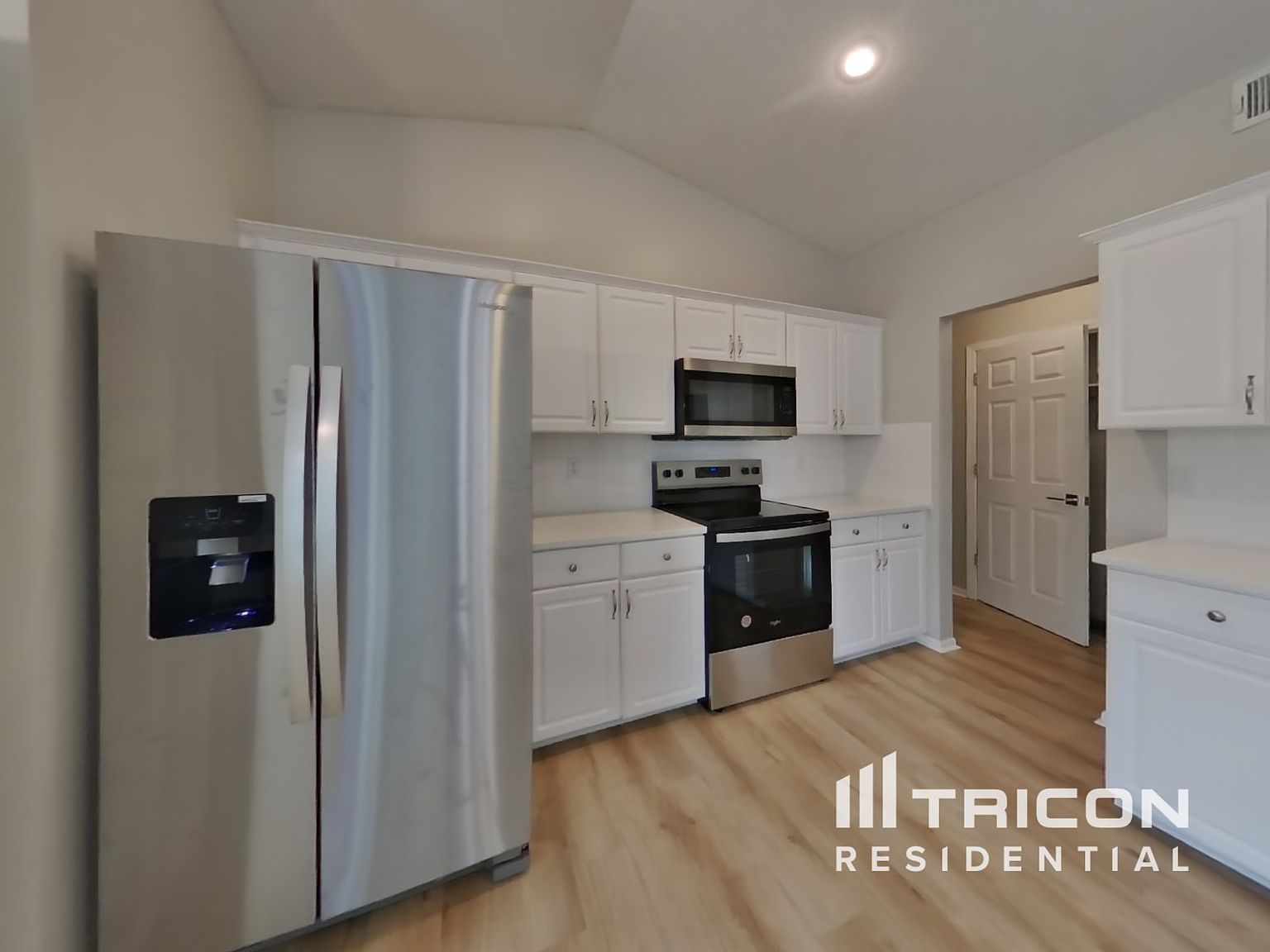 15892 W 157th Terrace — photo 7