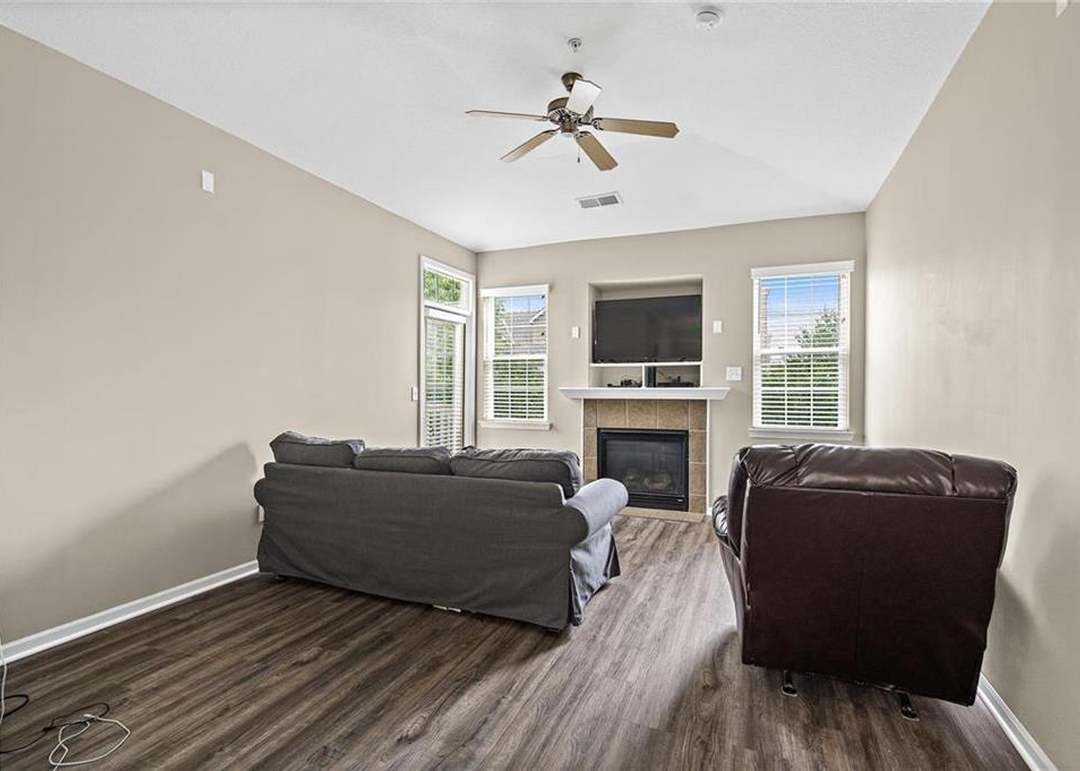 15900 Granada Street — photo 7
