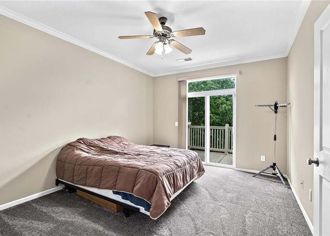 15900 Granada Street — photo 24