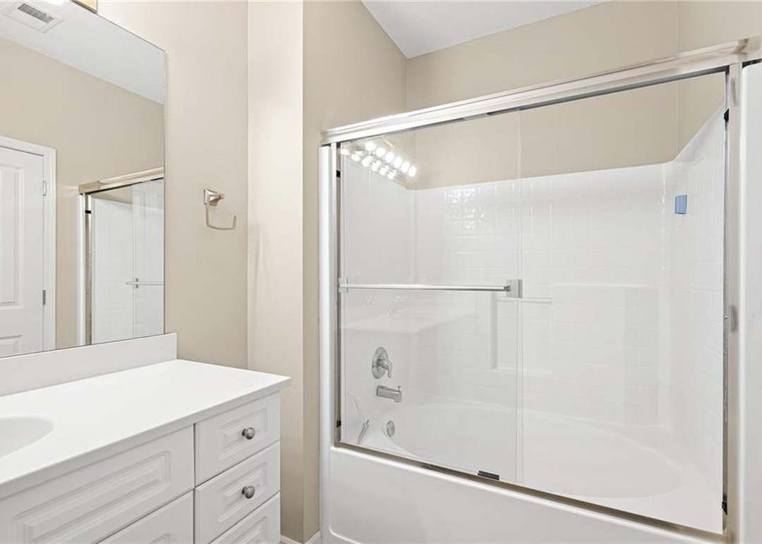 15900 Granada Street — photo 27
