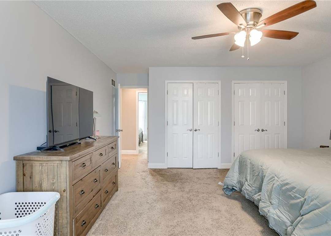 15907 W 154th Terrace — photo 7