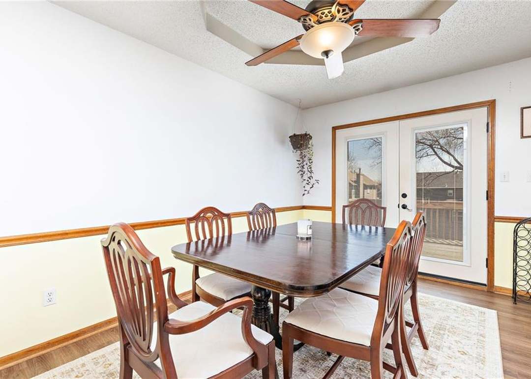 15911 Ryan Drive — photo 2