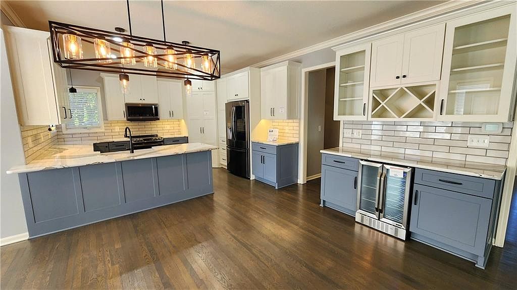15933 Birch Street — photo 12