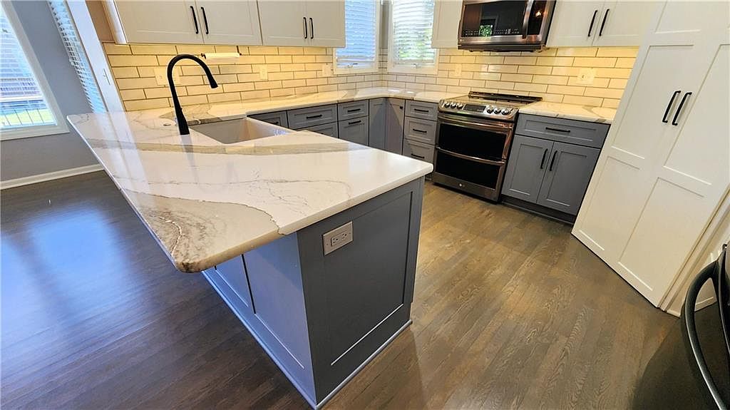 15933 Birch Street — photo 14