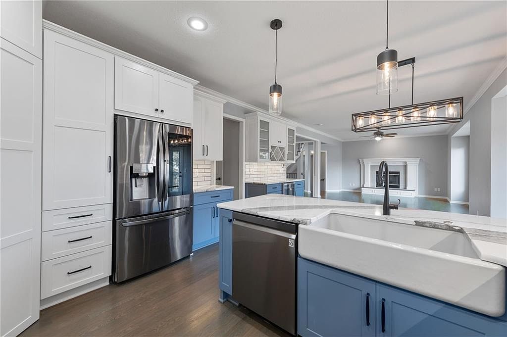 15933 Birch Street — photo 16