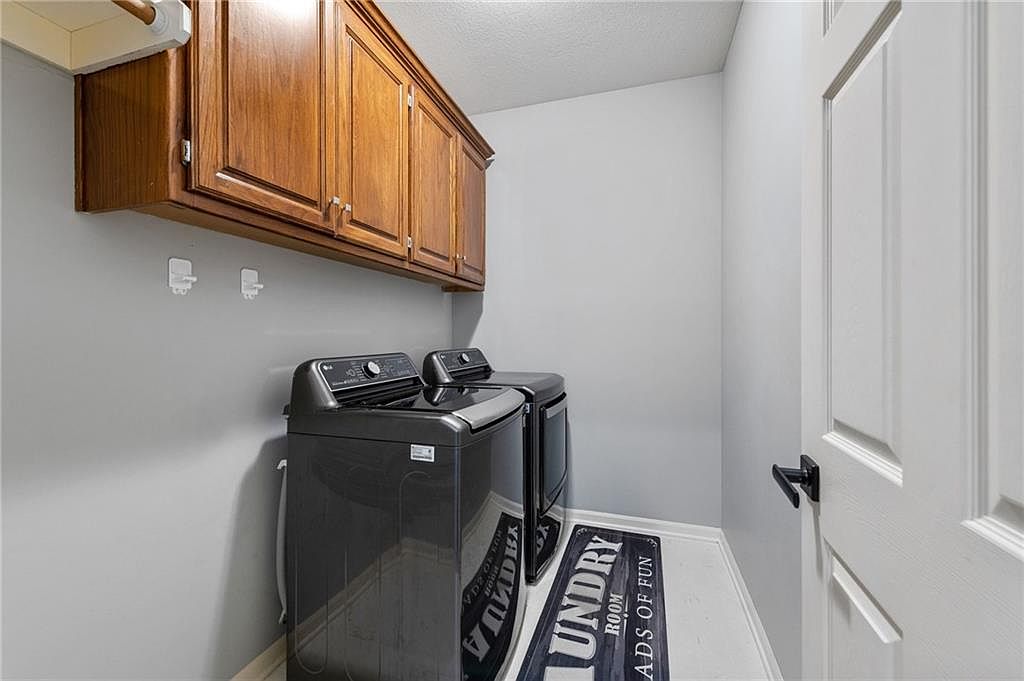 15933 Birch Street — photo 17