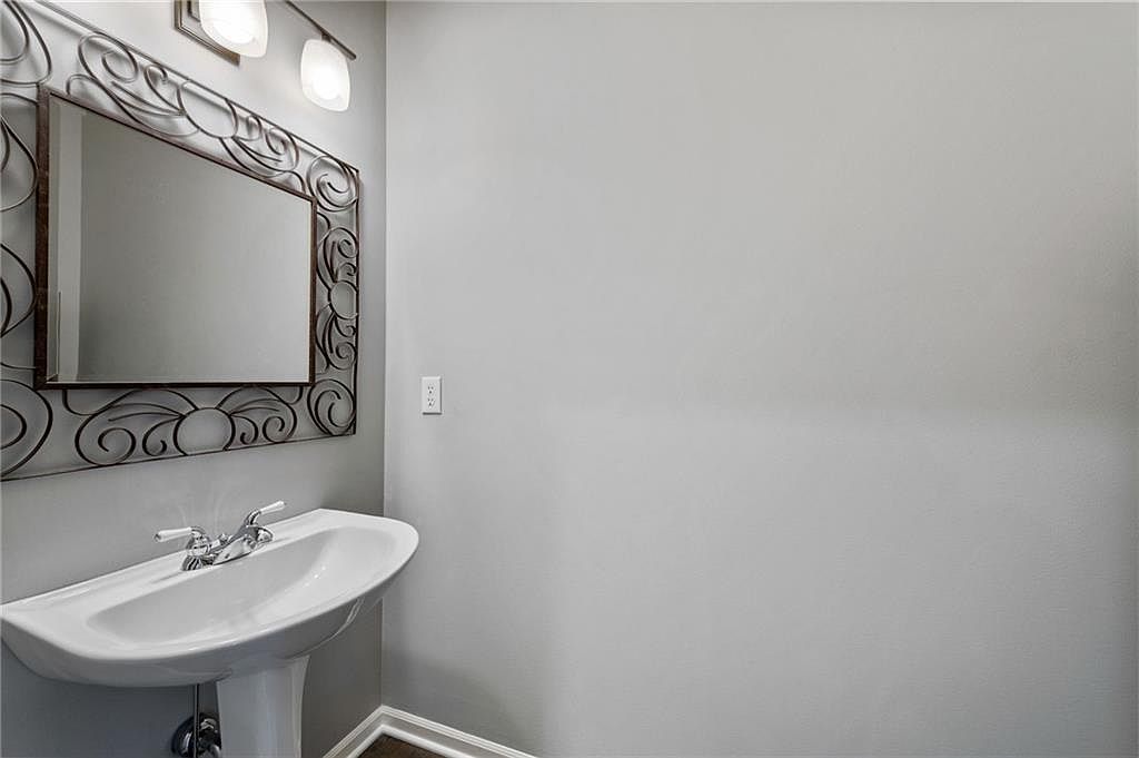 15933 Birch Street — photo 18