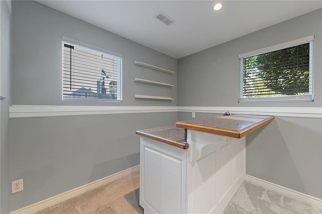 15933 Birch Street — photo 39