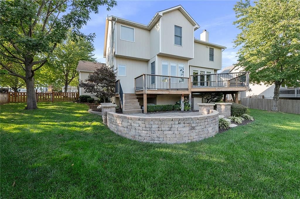 15933 Birch Street — photo 48