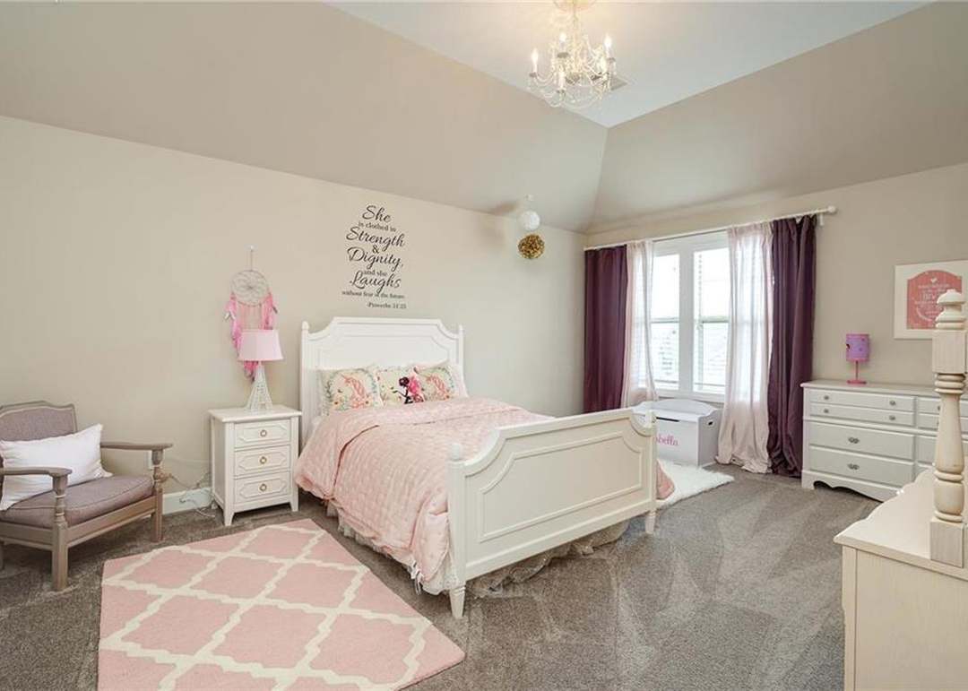 15933 Melrose Street — photo 5
