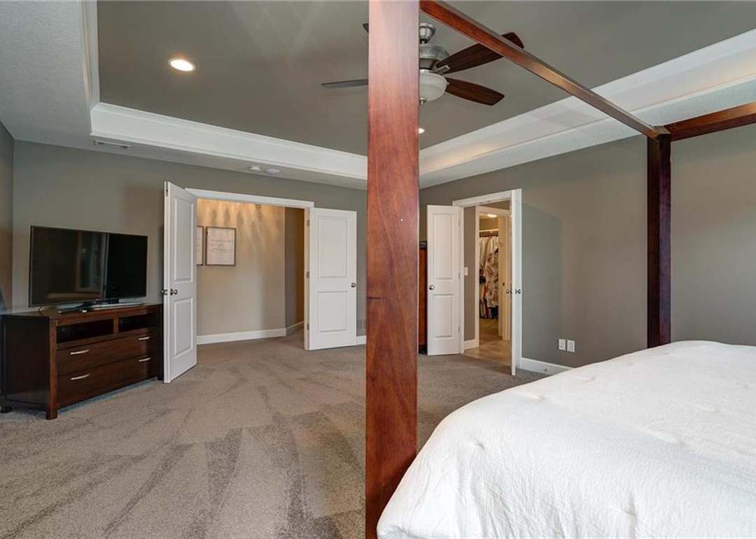 15933 Melrose Street — photo 26