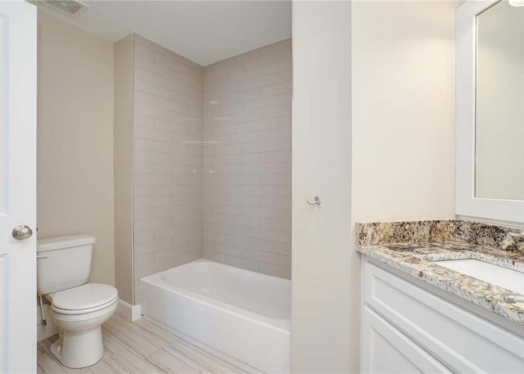15933 Melrose Street — photo 30