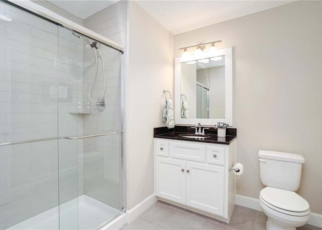 15933 Melrose Street — photo 33