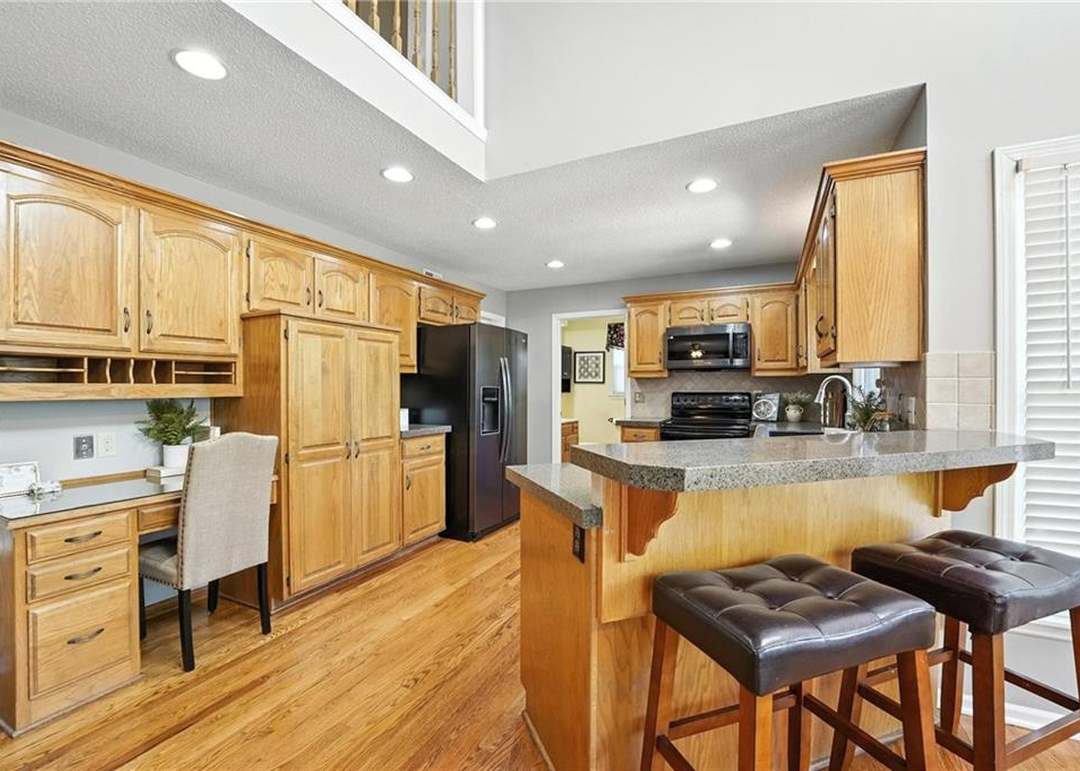 16000 W 79th Terrace — photo 19