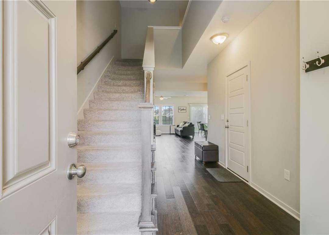16038 Fontana Street — photo 6
