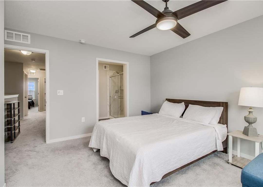 16038 Fontana Street — photo 17