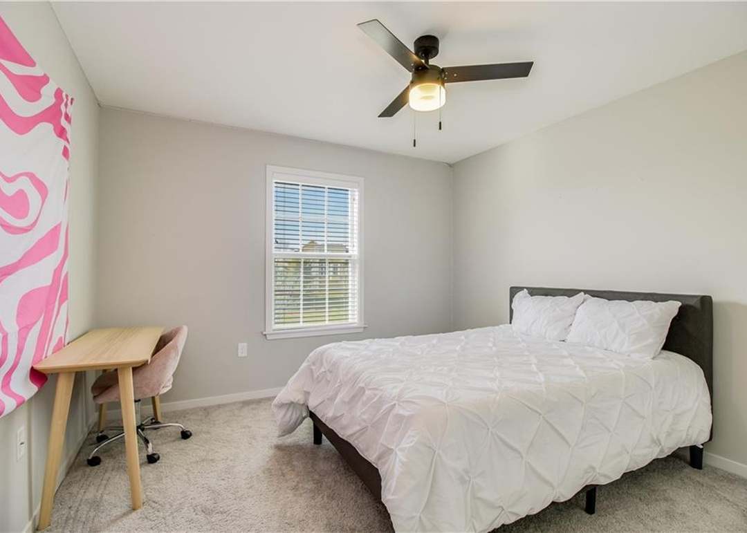 16038 Fontana Street — photo 21