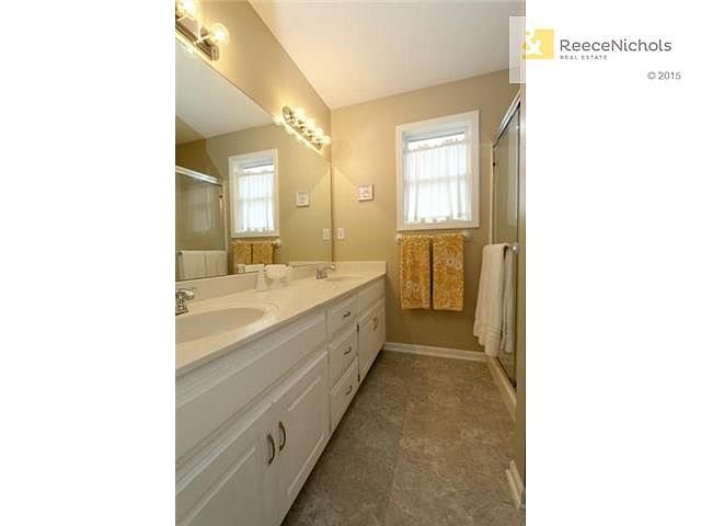 16070 S SUNSET STREET — photo 6