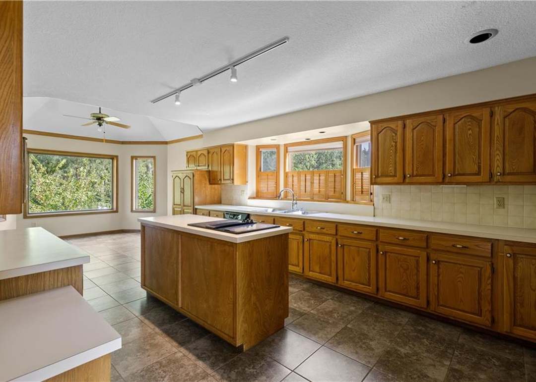 1608 NW Fawn Place — photo 6