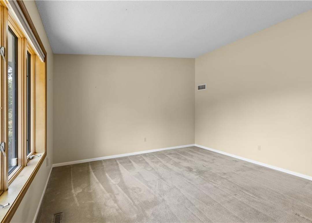 1608 NW Fawn Place — photo 8