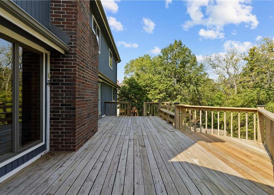 1608 NW Fawn Place — photo 31