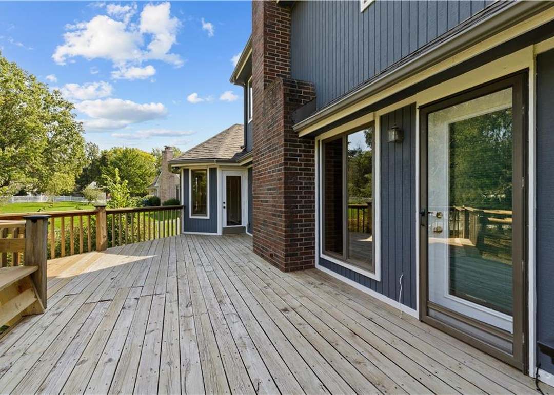 1608 NW Fawn Place — photo 32