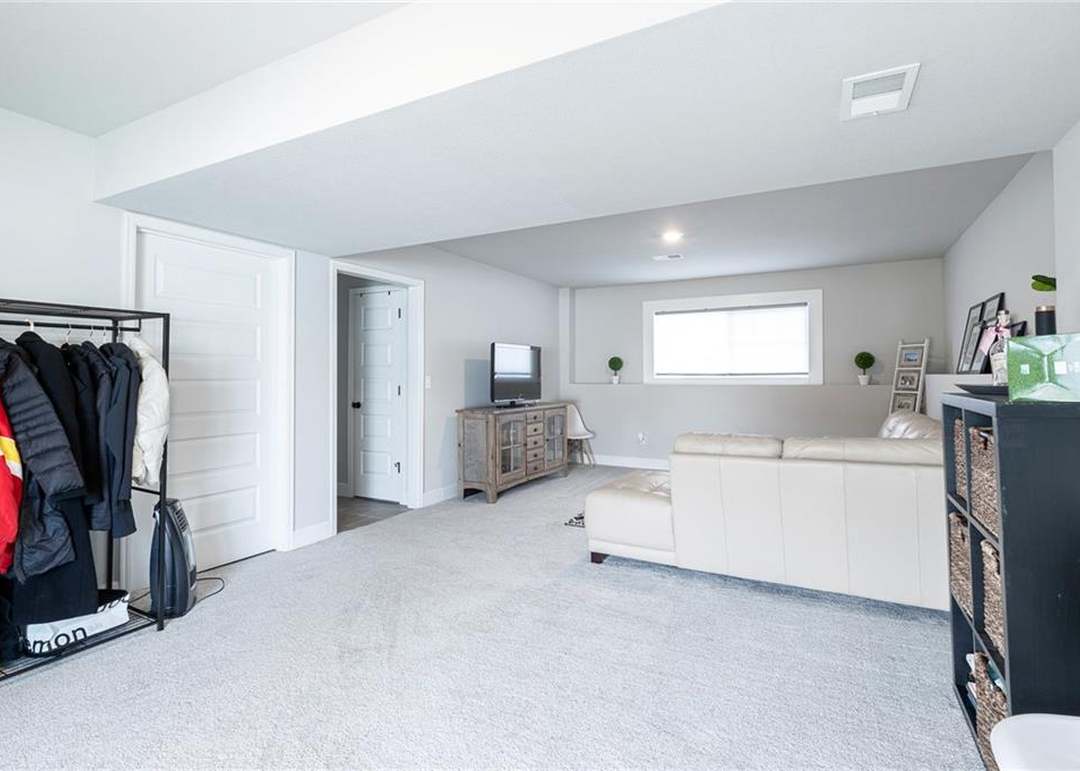 1609 NE Jaclyn Drive — photo 31