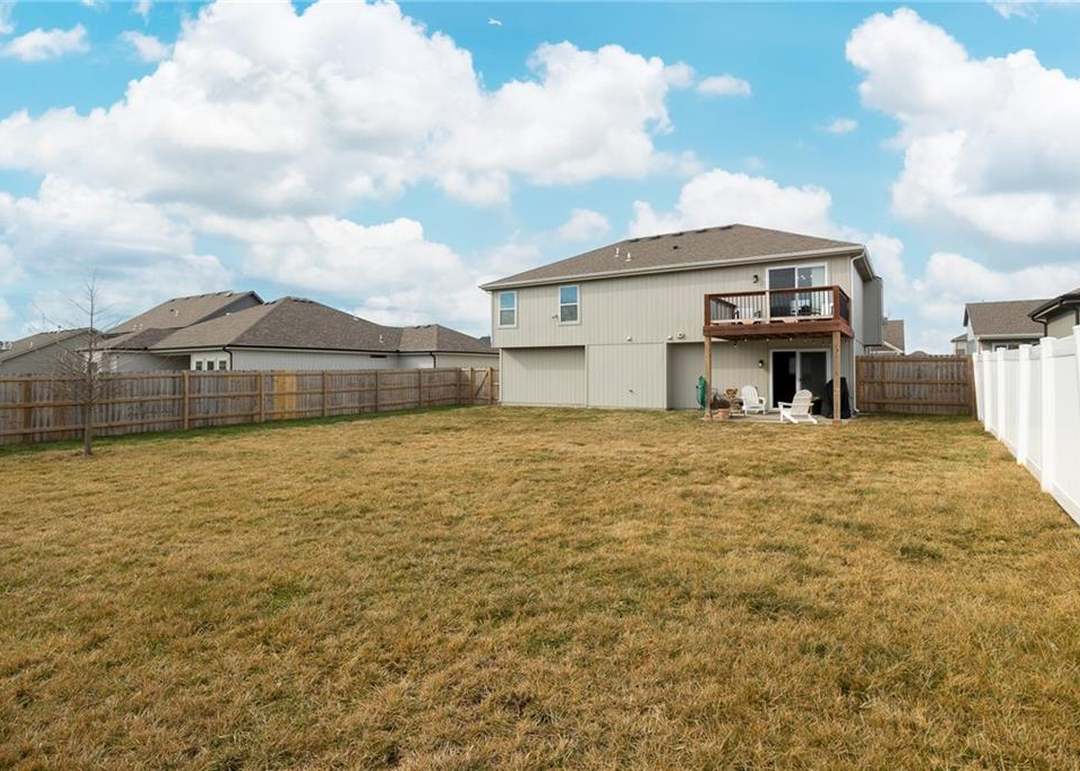 1609 NE Jaclyn Drive — photo 34