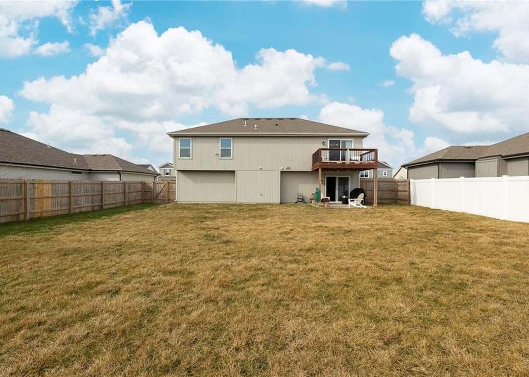 1609 NE Jaclyn Drive — photo 35