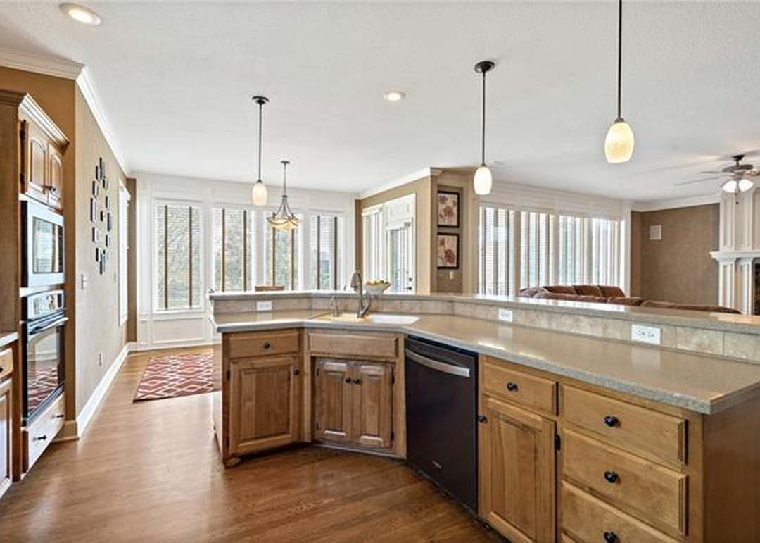 16131 S Raintree Street — photo 21