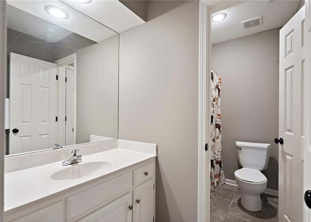 16131 S Raintree Street — photo 37