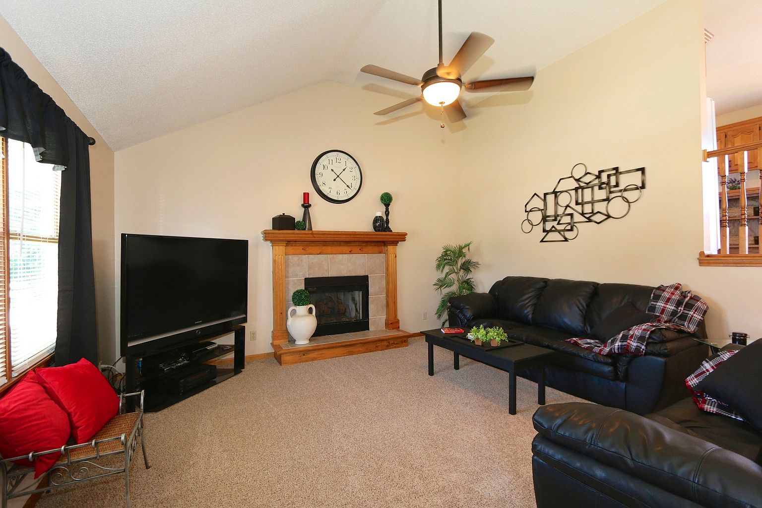 16200 SPRING VALLEY ROAD — photo 2