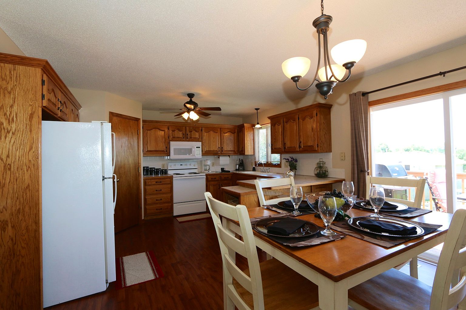 16200 SPRING VALLEY ROAD — photo 3