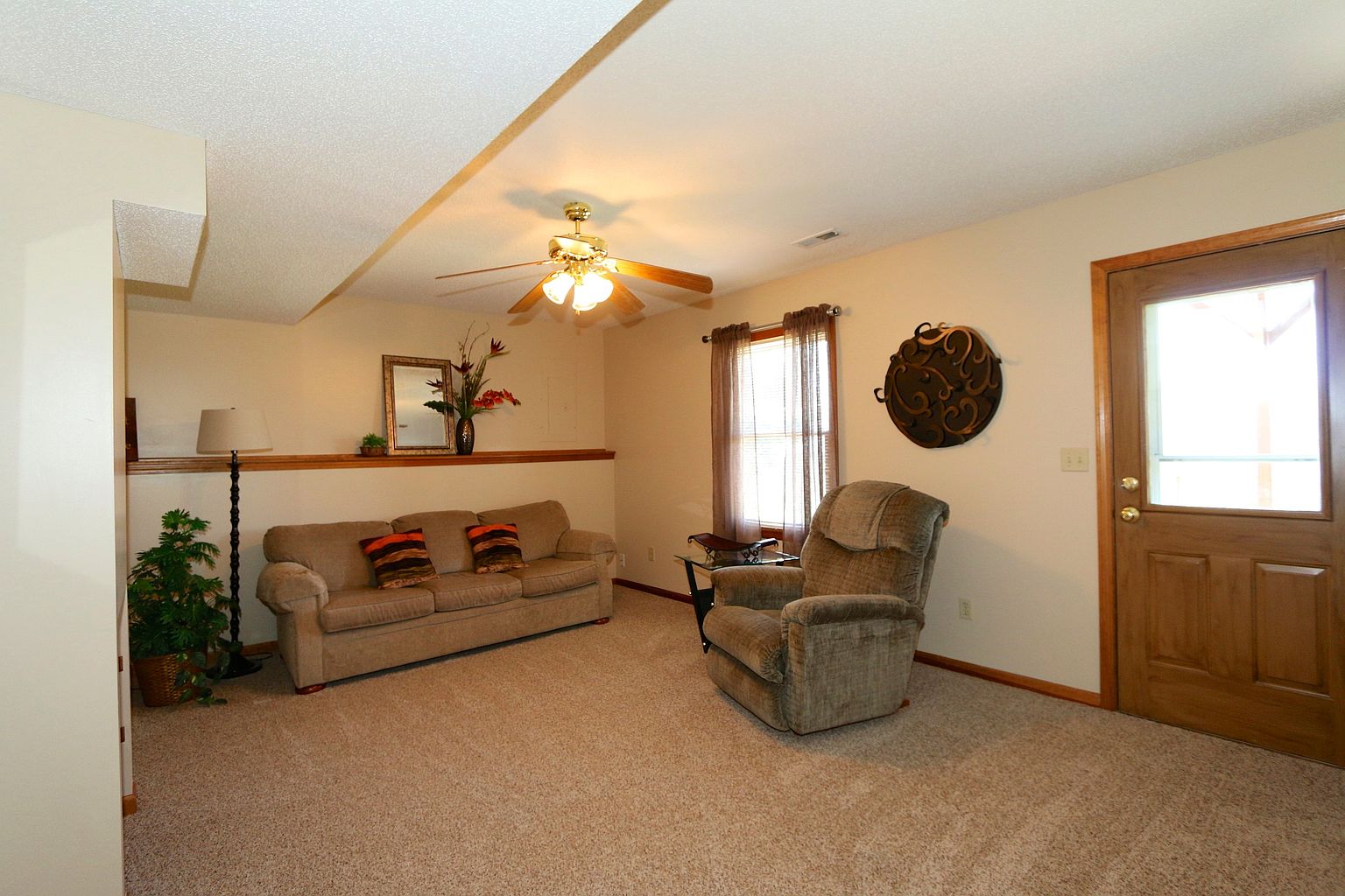 16200 SPRING VALLEY ROAD — photo 5