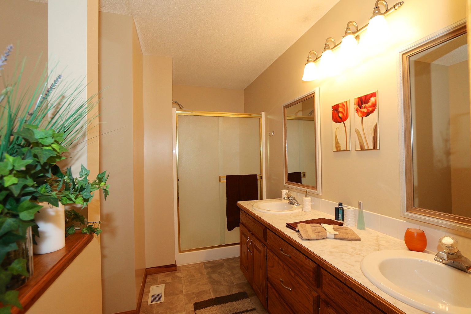 16200 SPRING VALLEY ROAD — photo 14