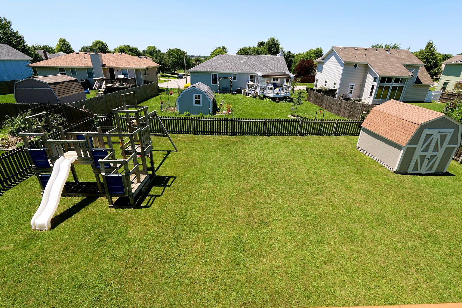 16200 SPRING VALLEY ROAD — photo 22