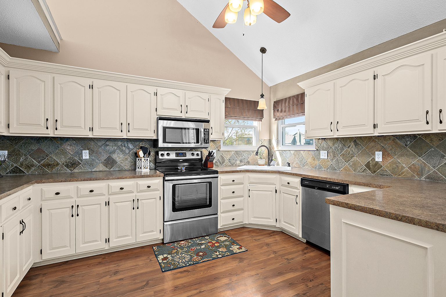 16350 S Sunset Street — photo 11