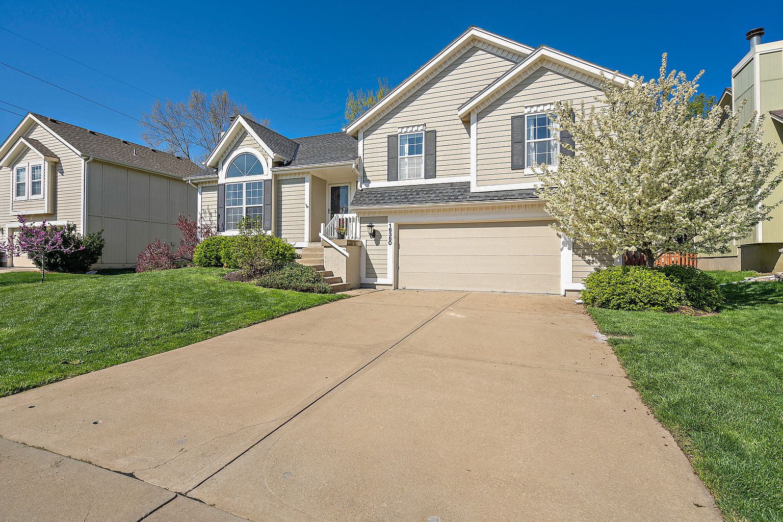 16350 S Sunset Street — photo 35