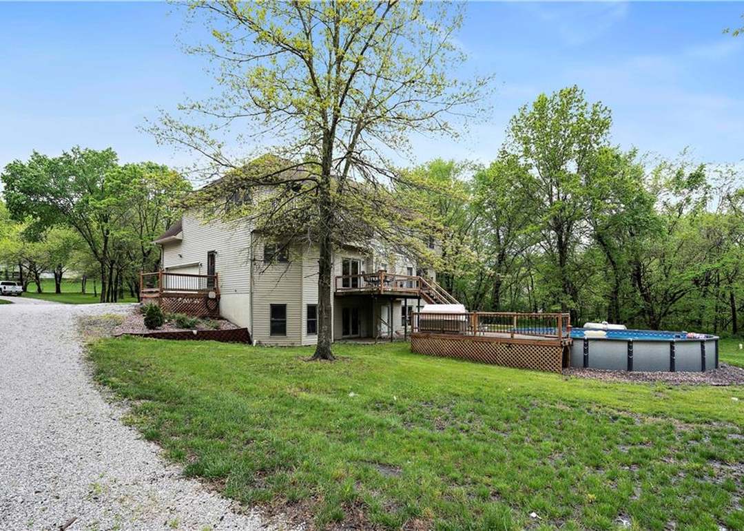 1637 NW 785th Road — photo 44