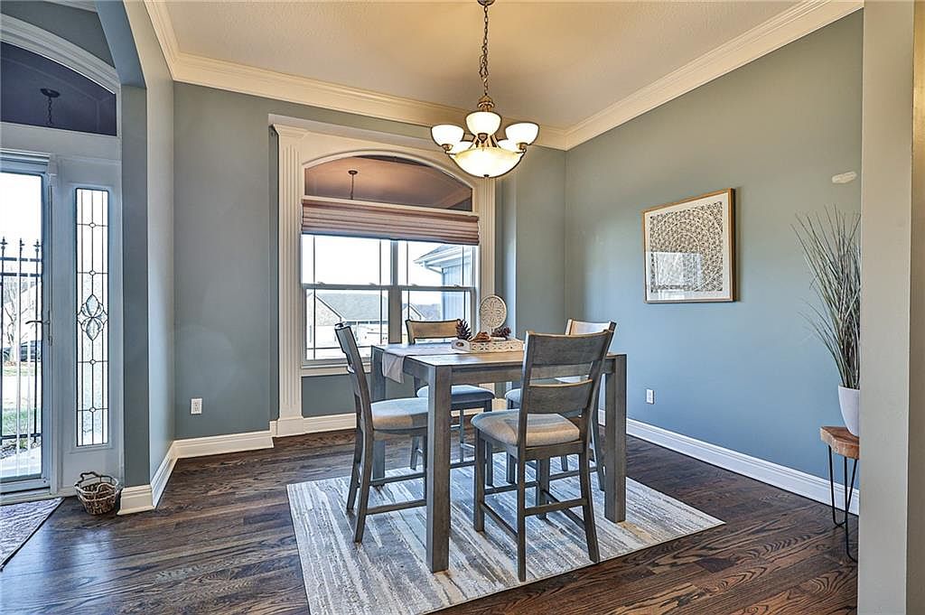 16401 E 38TH STREET Court — photo 4