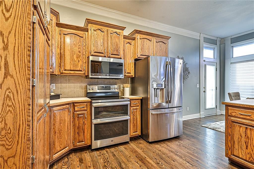 16401 E 38TH STREET Court — photo 12