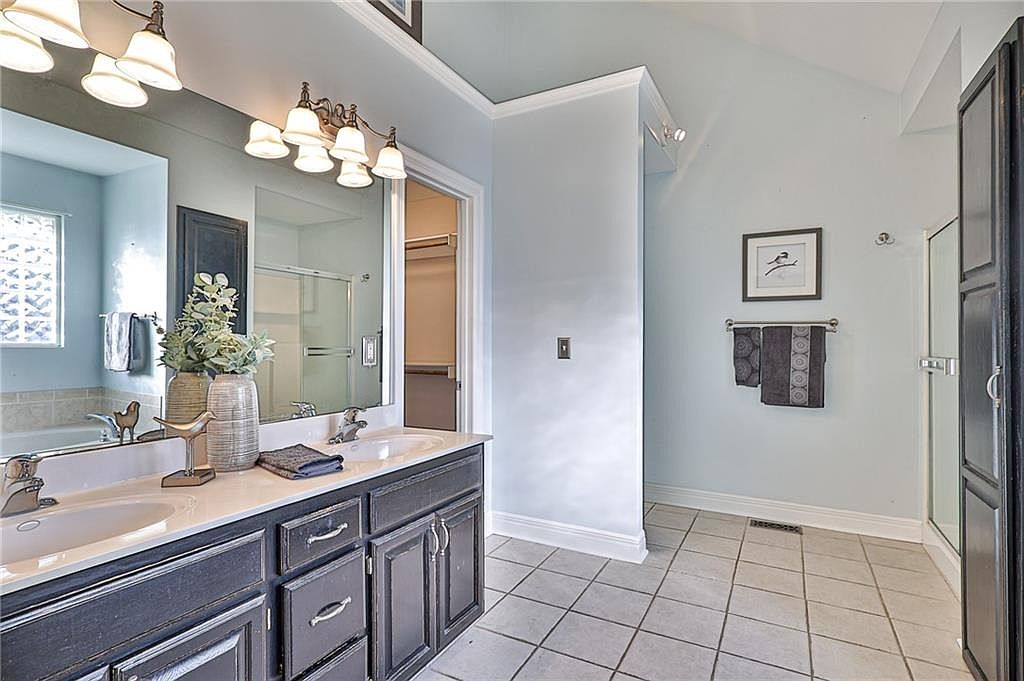 16401 E 38TH STREET Court — photo 20