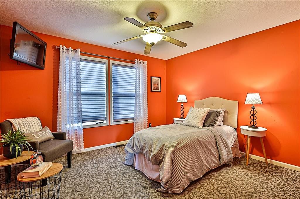 16401 E 38TH STREET Court — photo 26